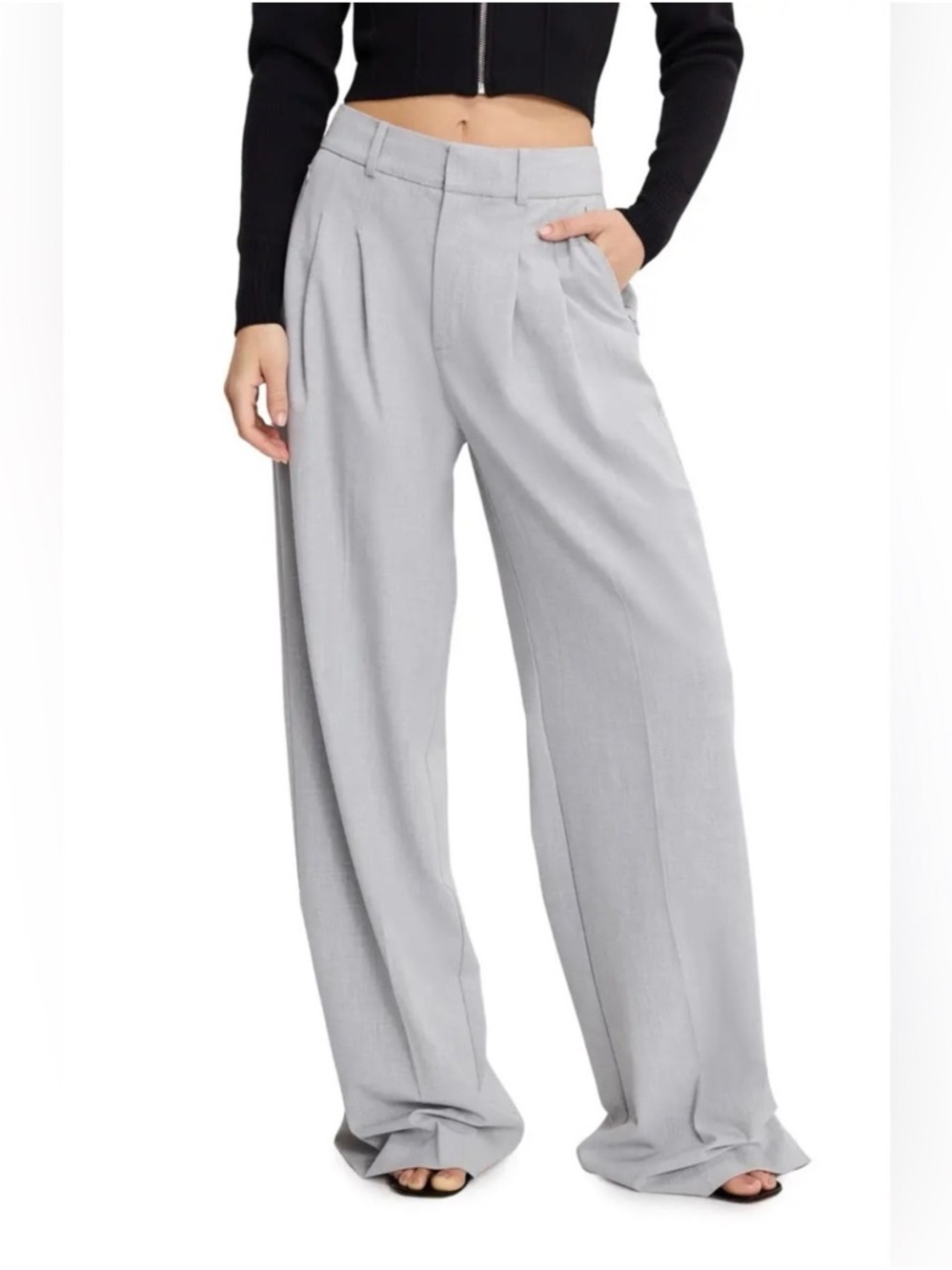 Good American Soft Gray Pleated Wide-Leg Trousers